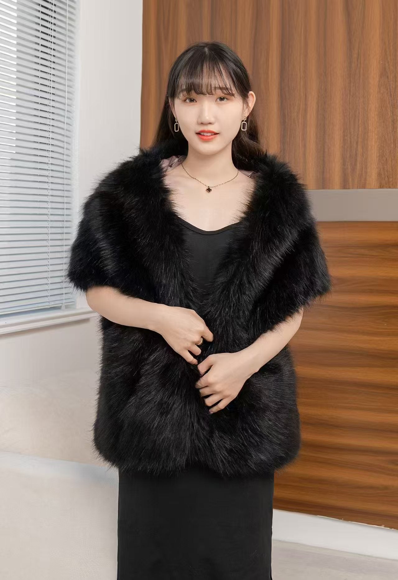 Women's Big Fur Collar Scarf Shawl Black