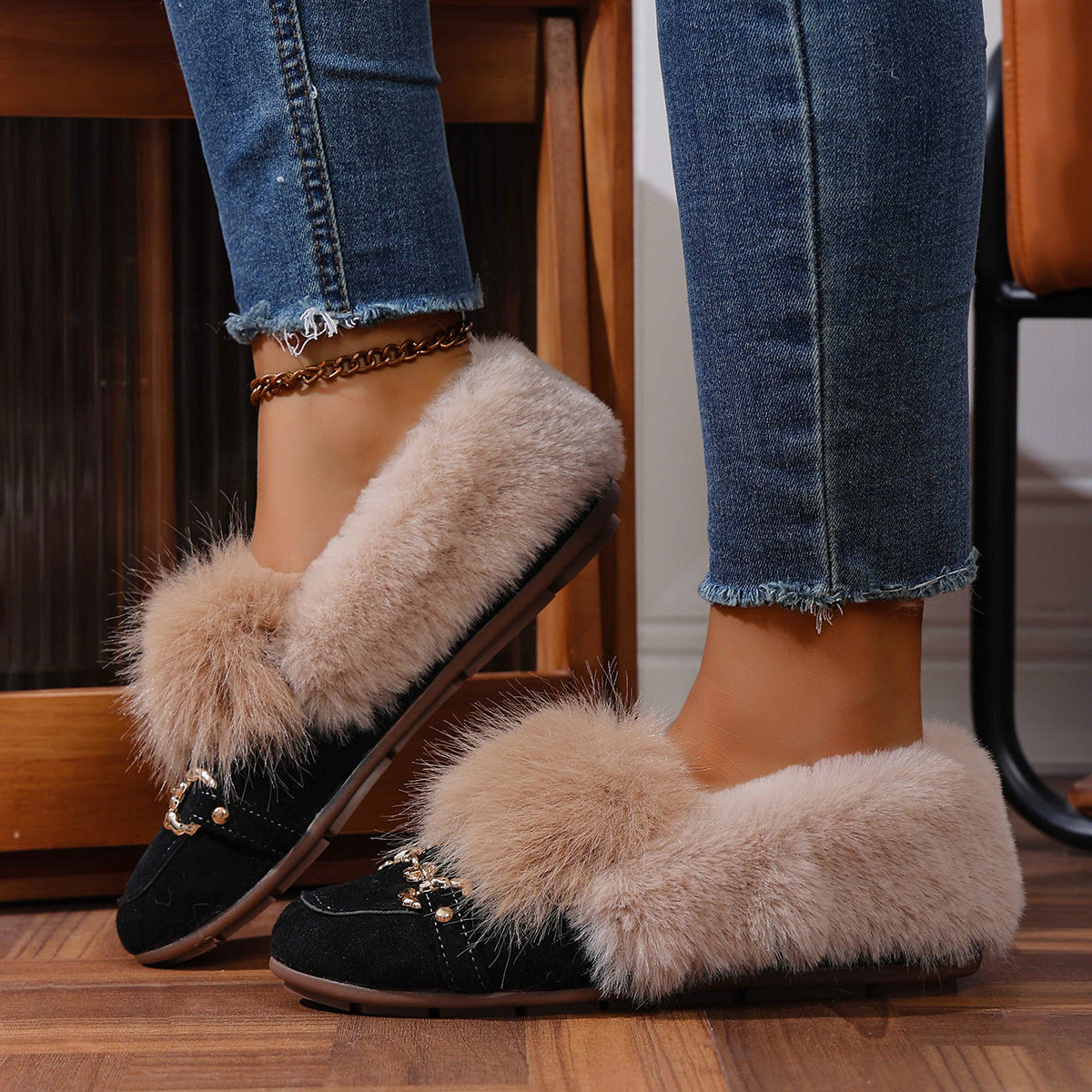 Cotton-padded With Velvet Lightweight And Comfortable Skin-friendly Plush Comfortable Versatile Women's Shoes Black