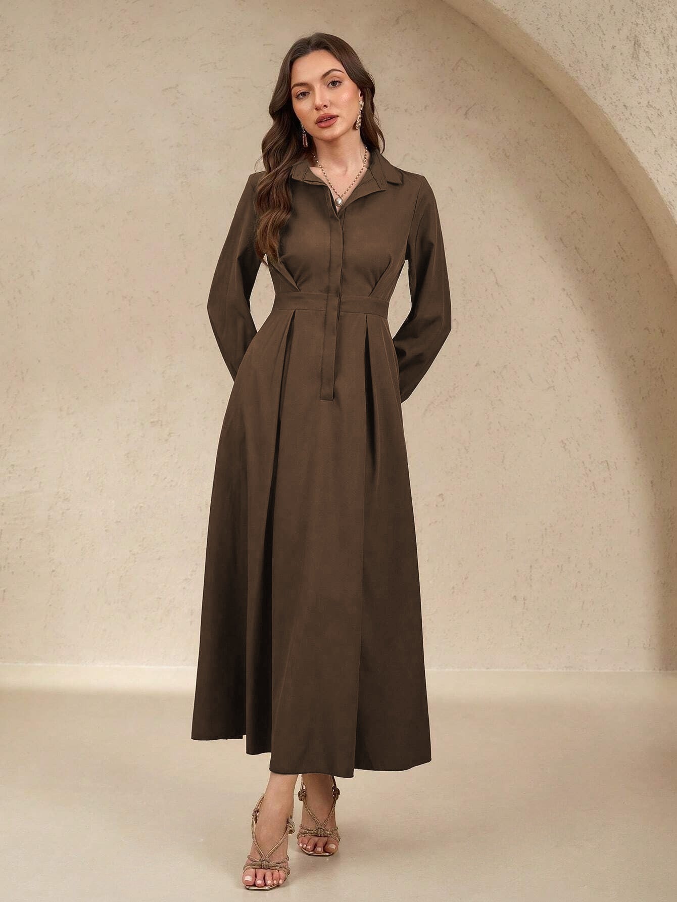 Fashionable And Elegant Long-sleeved Dress For Women Brown